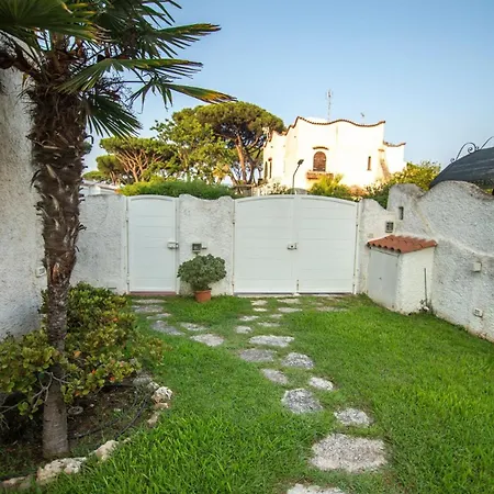 Dolce - 50 Mt Dal Mare Villa